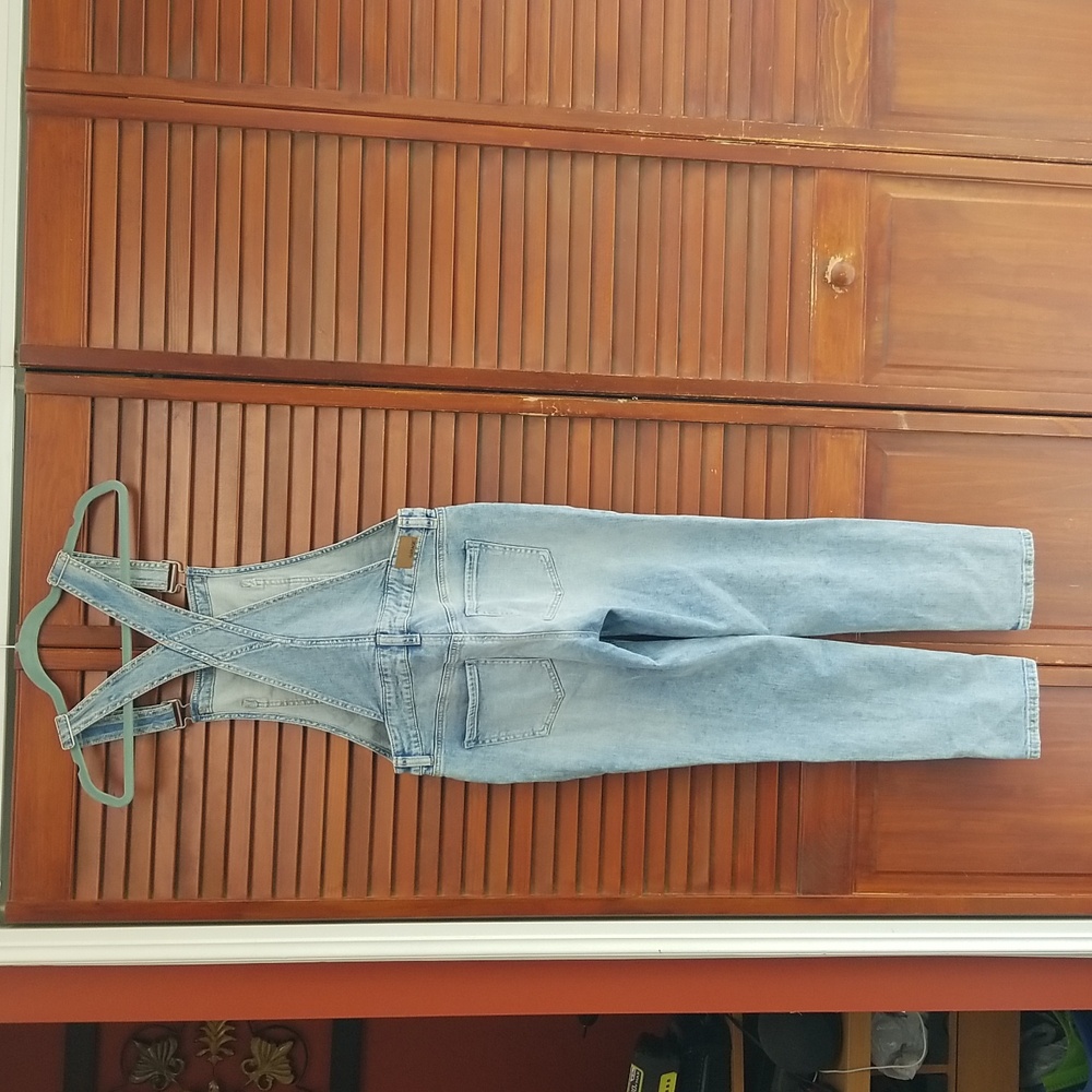 🥳 Host Pick 🥳Garage Lightwash Denim Distressed Bib Overalls - Picture 3 of 12
